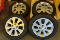 スズキ純正(SUZUKI)  ワゴンR/MH23S純正ホイール  + BRIDGESTONE(ブリヂストン) BLIZZAK VRX3