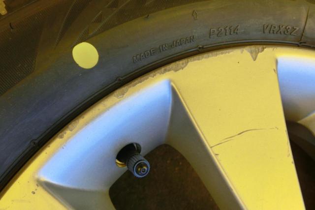 スズキ純正(SUZUKI)  ワゴンR/MH23S純正ホイール  + BRIDGESTONE(ブリヂストン) BLIZZAK VRX3