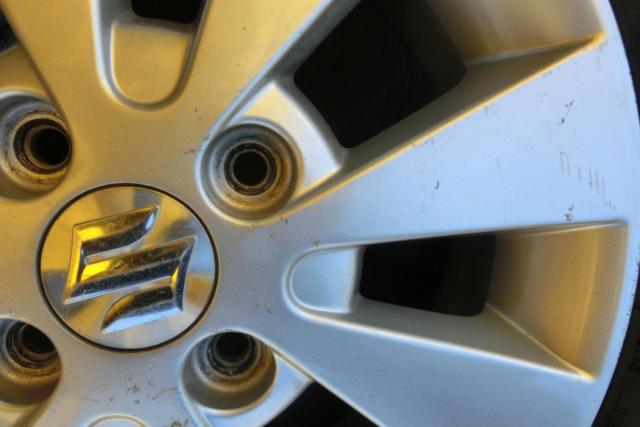 スズキ純正(SUZUKI)  ワゴンR/MH23S純正ホイール  + BRIDGESTONE(ブリヂストン) BLIZZAK VRX3
