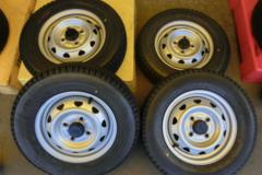 weds(ウェッズ)  Carrowin(キャロウィン)PK-354SN スチールホイール  + BRIDGESTONE(ブリヂストン) W300