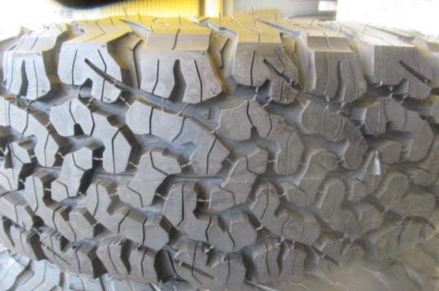 AME(エーエムイー)  PPX MIL:8 セミグロスブラック×イエローライン + BFGoodrich(ビーエフグッドリッチ) All-Terrain T/A KO2