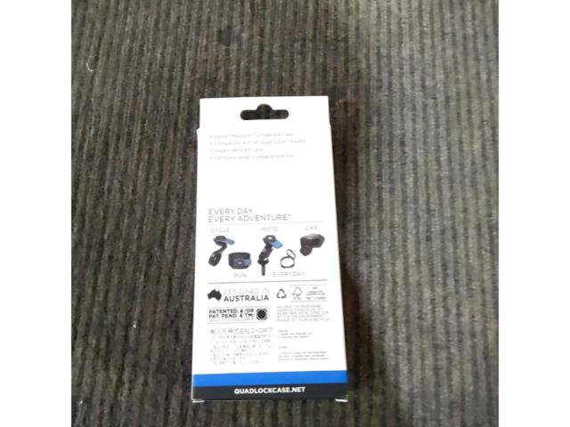 【IPHONE13用】QUAD LOCK(クアッドロック)スマホケース 