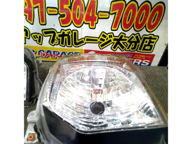 【200系ハイエース/4型】 メーカー不明 純正タイプ ハロゲンヘッドライト 左右セット