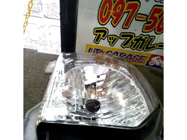 【200系ハイエース/4型】 メーカー不明 純正タイプ ハロゲンヘッドライト 左右セット