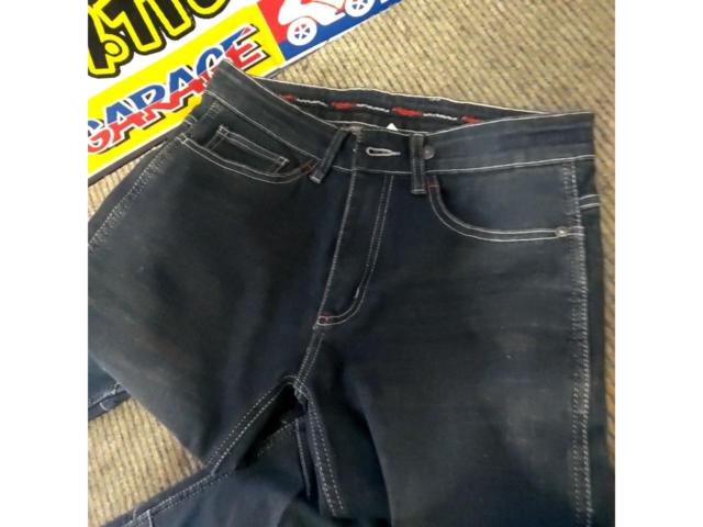 Size M (30) KOMINE
Riding denim pants
