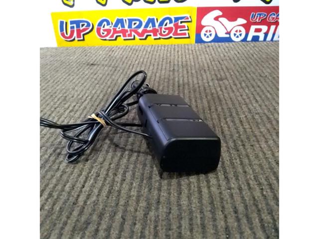 Unknown Manufacturer
Dual cigarette lighter power outlet + dual USB ports
