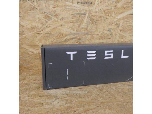 Tesla(テスラ)CHAdeMOチャデモアダプター【日本版】