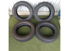 Set of 4 BRIDGESTONE studless tires
BLIZZAK
DM-V3