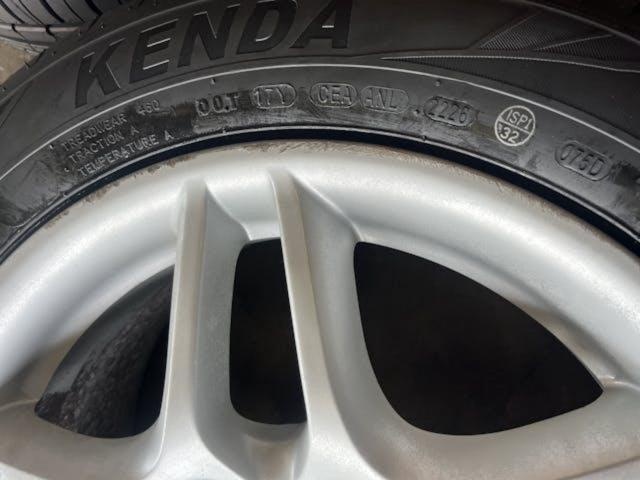 日産純正(NISSAN)  スカイライン/R34 ツインスポークホイール  + KENDA(ケンダ) KR203 205/60R16 96H XL