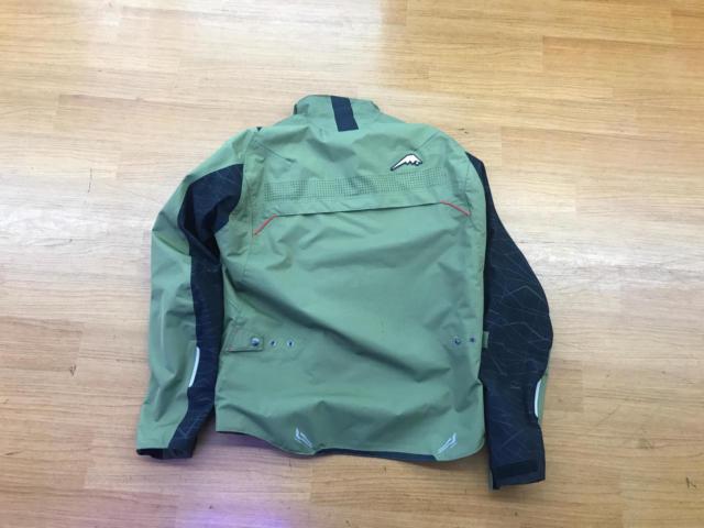 KUSHITANI
AQUA
JACKET