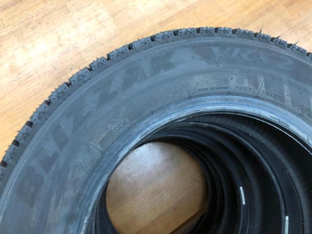 BRIDGESTONE BLIZZAK VRX2 165/70R14