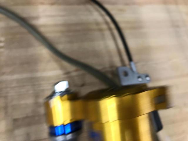 OHLINS リアショック