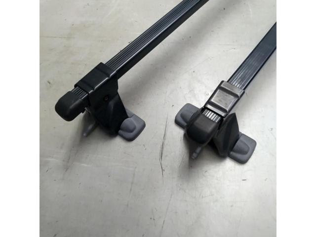 INNO/RV-INNO
Square Bar
Based carrier
(INSU+K406+INB127BK)
■
80 series Noah Voxy