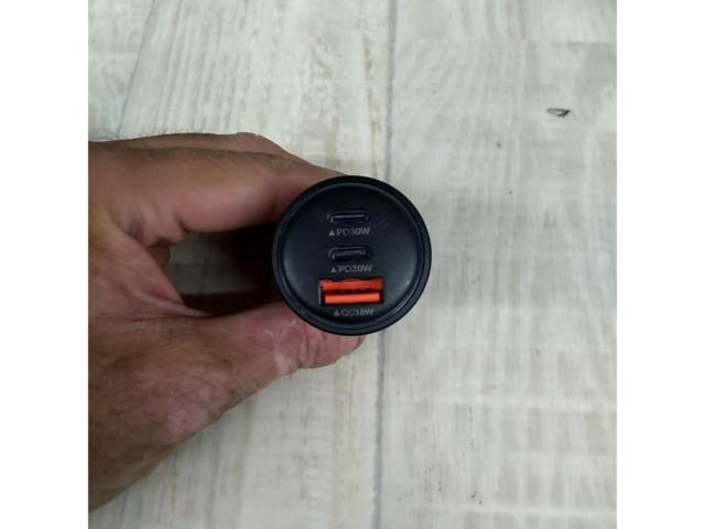 Made overseas
USB2 port
Cigar plug