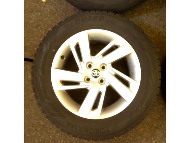 トヨタ純正(TOYOTA)  ライズ(ガソリン車) 純正ホイール  + YOKOHAMA(ヨコハマ) iceGUARD iG60