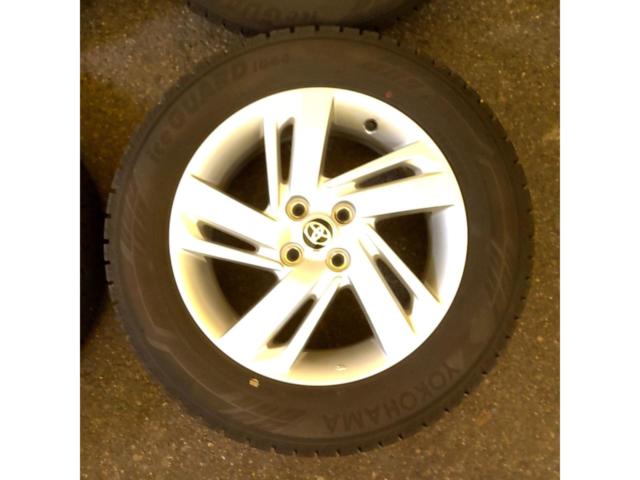 トヨタ純正(TOYOTA)  ライズ(ガソリン車) 純正ホイール  + YOKOHAMA(ヨコハマ) iceGUARD iG60