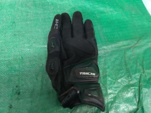 RSTaichiRST442
Raptor
Mesh
Globe
Color: BLACK
XL size