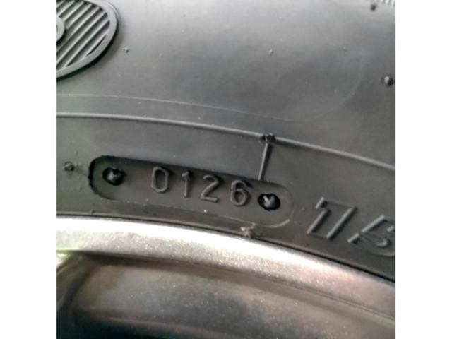 RX2607-005 MAXTREK SU-810  2本タイヤのみの商品です。