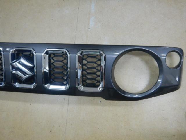 RX2608-1007 【スズキ】ジムニーノマド純正グリル