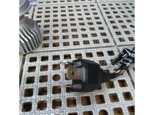 RX2608-071
HID shop
LED bulb
H4
Hi / Lo
6500k