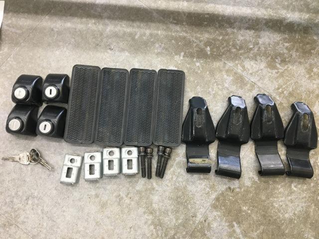 TERZO EF14BL/EB6/EH389 ルーフオンフット/スクエアバー/取付ホルダーのセット RK系 ステップワゴン