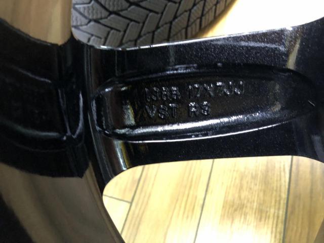 【RiH(アールアイエイチ)】VST(ブイエスティー) TYPE-RS+【MICHELIN】X-ICE SNOW