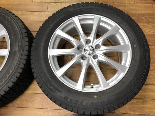 【weds(ウェッズ)】 ravrion RS01+【GOODYEAR】アイスナビ8