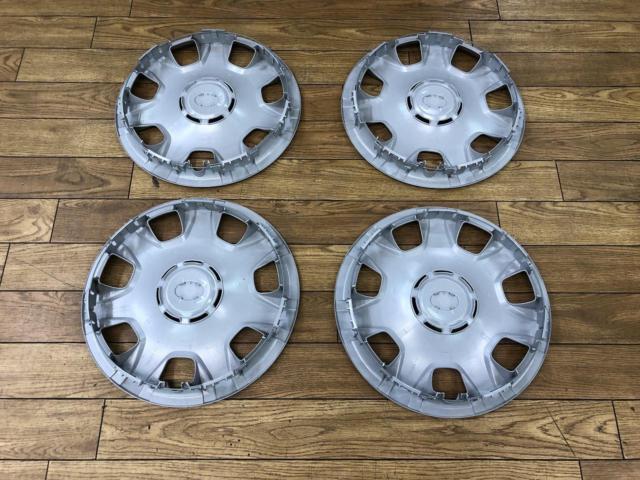 【トヨタ純正】ハイエース200系ホイールカバー 4枚セット