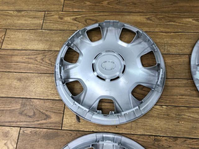 【トヨタ純正】ハイエース200系ホイールカバー 4枚セット