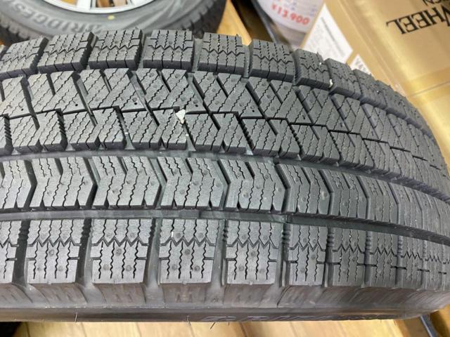 BADX(バドックス) D.O.S.(ディーオーエス) + BRIDGESTONE(ブリヂストン) ブリザックVRX2