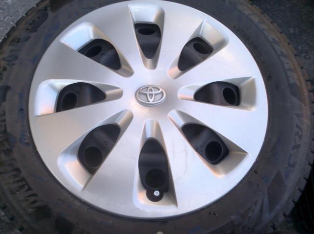 トヨタ ポルテ純正スチールホイール + BRIDGESTONE BLIZZAK VRX3