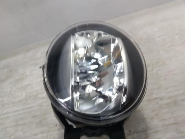 TOYOTA
Genuine LED fog lamp