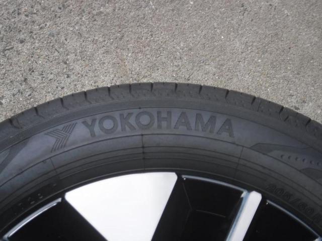 3 Honda Genuine Stepwgn Spada
RP8
Genuine + YOKOHAMA
BluEath
RV03
