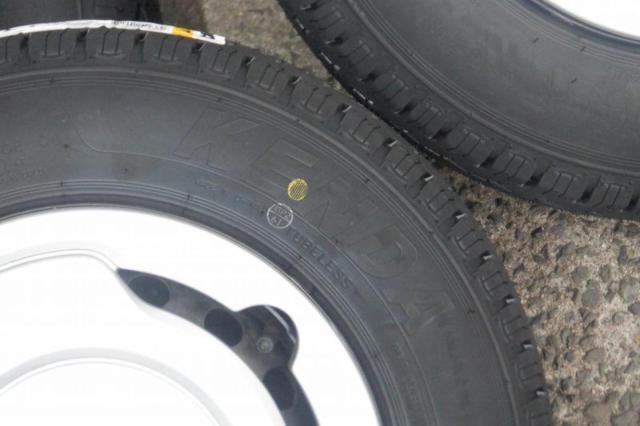 1 Honda genuine
N-VAN
Genuine
Steel wheel
+
KENDA
KR33
80 / 78N