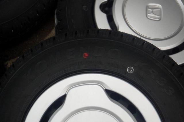 1 Honda genuine
N-VAN
Genuine
Steel wheel
+
KENDA
KR33
80 / 78N