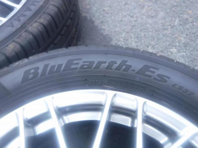 3 Toyota genuine
80-series
Noah · VOXY
Genuine BBS
+
YOKOHAMA
BluEarth-ES
ES32