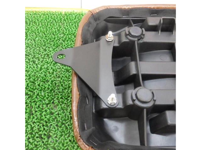【ライダース】スーパーカブ110/JA44用キルティングシート ブラウンカラー