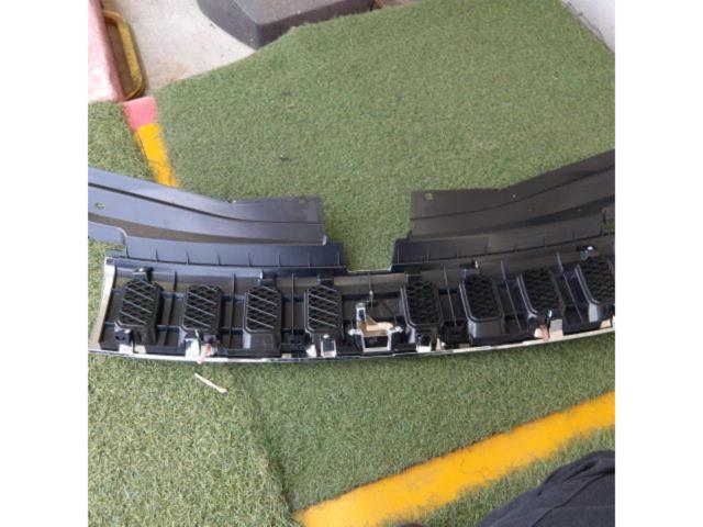 【三菱純正】三菱 デリカD:5/CV5W/前期 純正フロントグリル