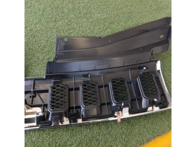 【三菱純正】三菱 デリカD:5/CV5W/前期 純正フロントグリル