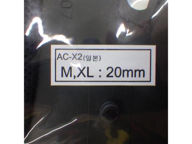 Riders HJC
Cheek pads 20mm
AC-X2
M
For XL size