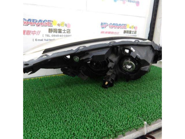 Mazda genuine Premacy genuine headlight, passenger side
