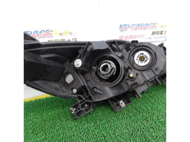 Mazda genuine Premacy genuine headlight, passenger side