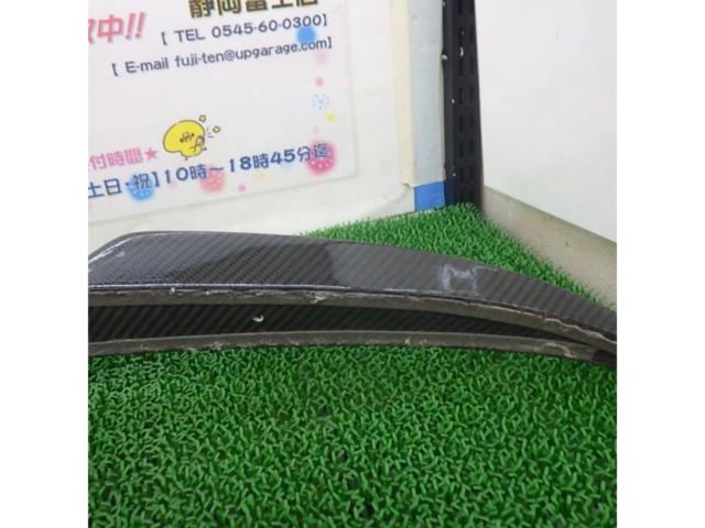 メーカー不明 アバルト595 カーボン テールゲートスポイラー