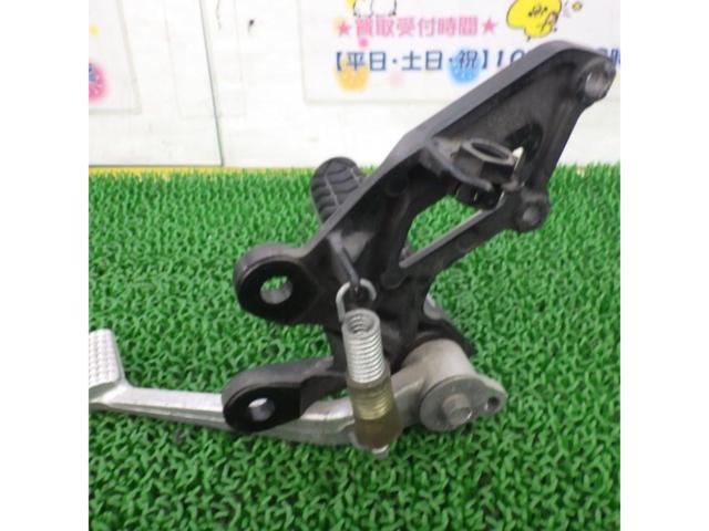 Rider's jacket for Kawasaki ZZR1400/ZXT40 (genuine part)
Step left and right set