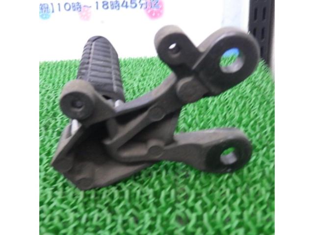Rider's jacket for Kawasaki ZZR1400/ZXT40 (genuine part)
Step left and right set
