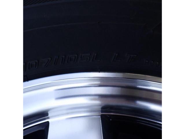 CRIMSON DIAVOLETTO
VALERIO + DUNLOP RV503
[195 / 80R15
Made in 2024