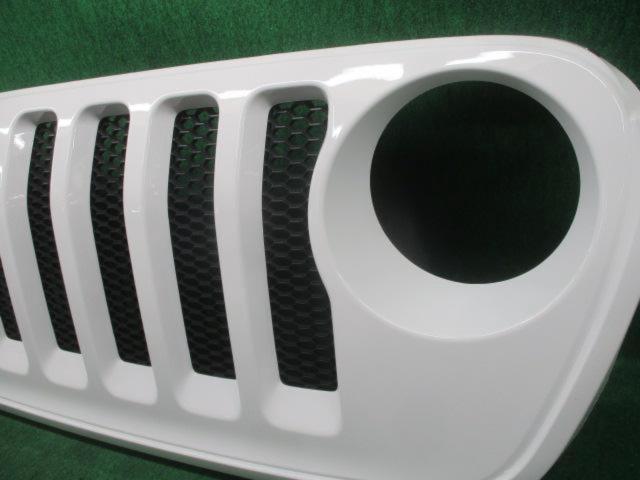 JEEP JL/ラングラー 純正フロントグリル