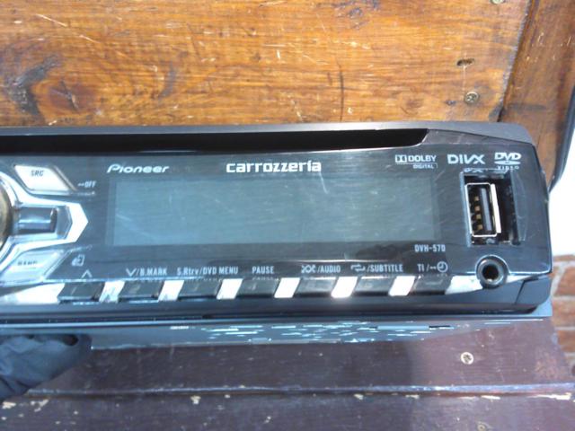 carrozzeria DVH-570
DVD-V / VCD / CD / USB / tuner main unit