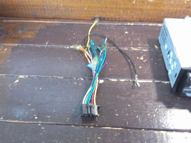 carrozzeria DEH-470
CD / USB / tuner main unit
2011 model