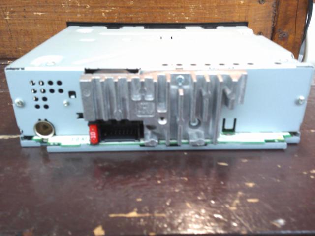 carrozzeria DEH-470
CD / USB / tuner main unit
2011 model